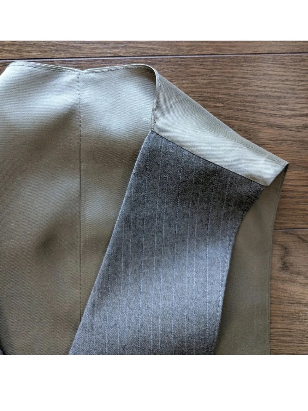 Vintage Men's Vest 100% Worsted Wool NWT and Flaw